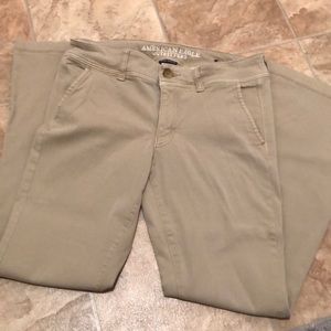 American Eagle Khakis 8 Short Kick Boot